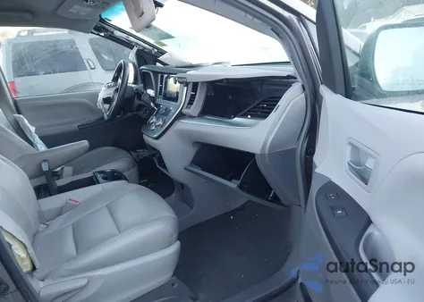 2017 Toyota Sienna Le 8 Passenger from USA, damaged, VIN 5TDKZ3DC7HS798123